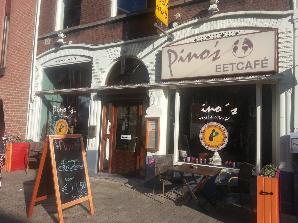 Bed and Breakfast Pinos Eetcafe Tilburg Exterior foto